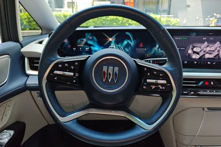 Used Buick Century 2023 2.0T Seven-Seater Yinshi Edition Steering Wheel