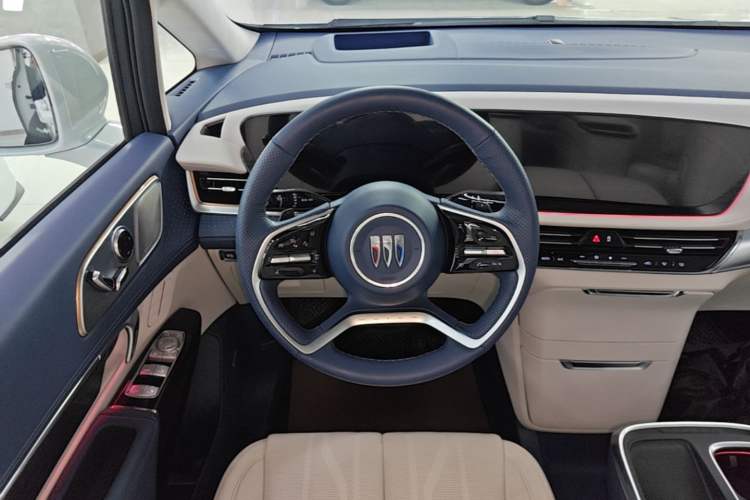 Used Buick Century 2023 2.0T Six-Seater Yinshi Edition Steering Wheel