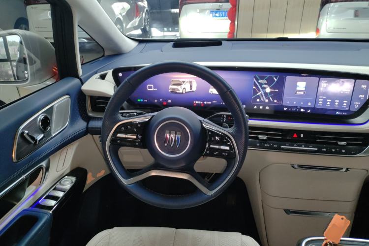 Used Buick Century 2023 2.0T Seven-Seater Yinshi Edition Steering Wheel