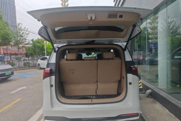 Used Buick Century 2023 2.0T Seven-Seater Deluxe Edition Trunk