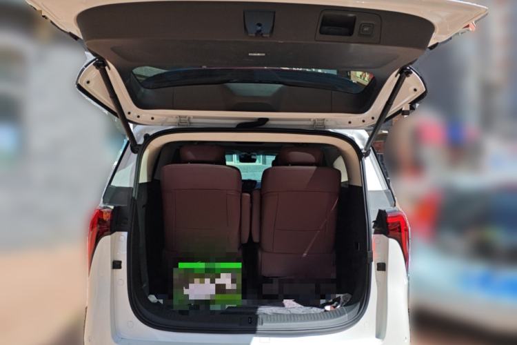 Used Buick Century 2023 2.0T Six-Seater Yinshi Edition Trunk