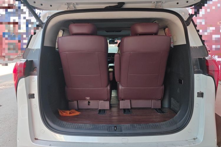 Used Buick Century 2023 2.0T Six-Seater Yinshi Edition Trunk