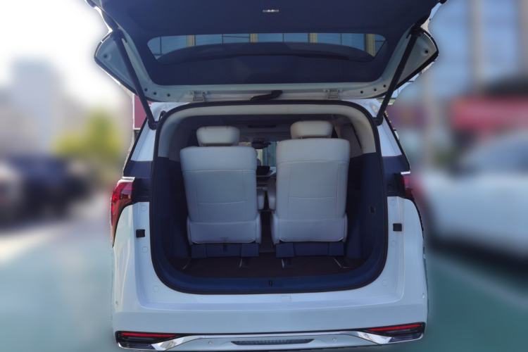 Used Buick Century 2023 2.0T Six-Seater Yinshi Edition Trunk