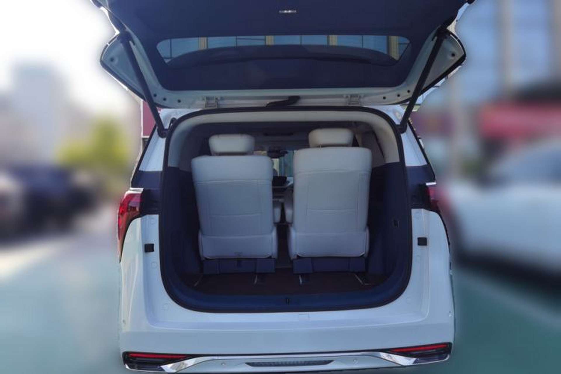 Used Buick Century 2023 2.0T Six-Seater Yinshi Edition Trunk
