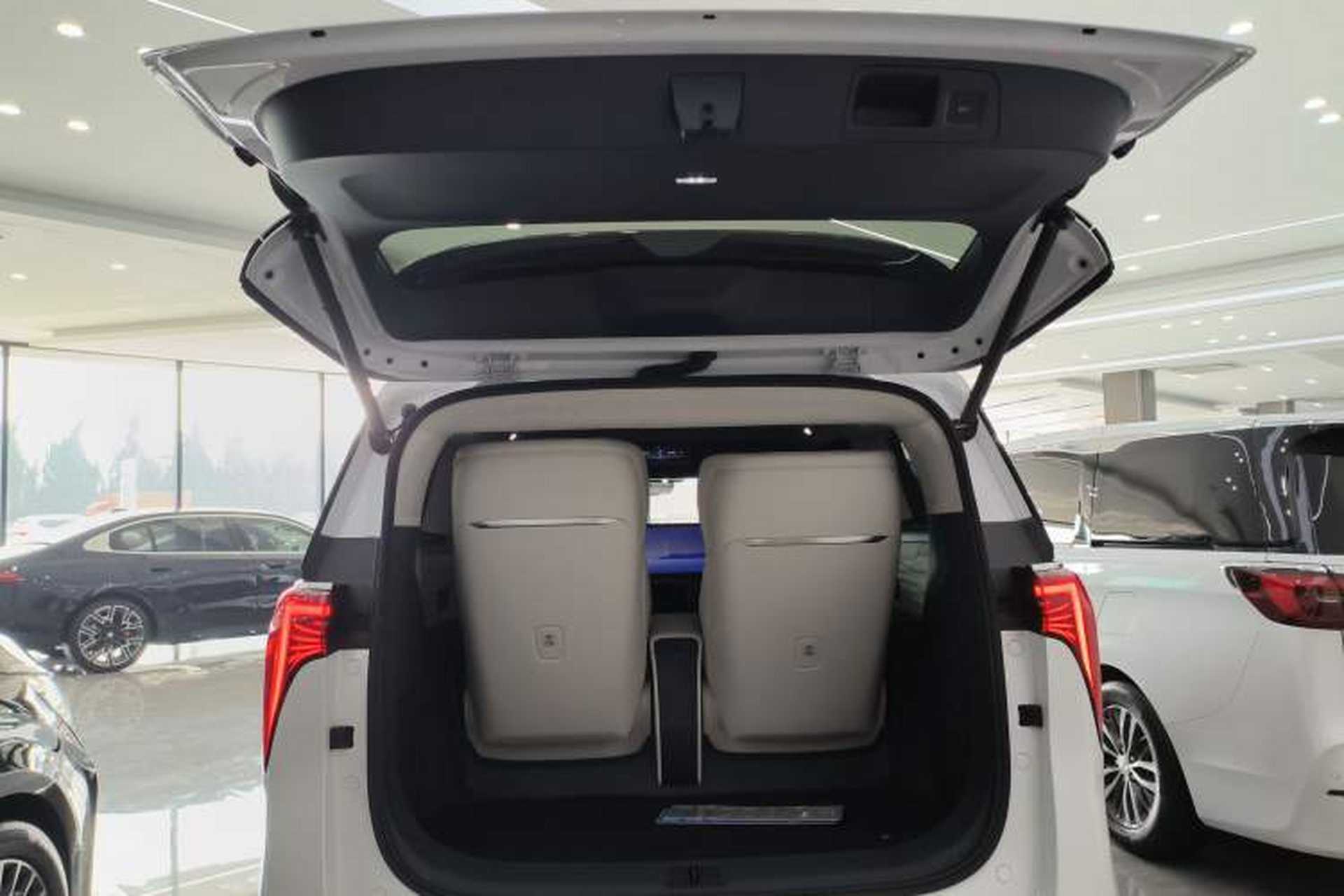 Used Buick Century 2023 2.0T Four-Seat Private Edition Trunk