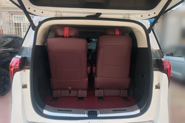 Used Buick Century 2023 2.0T Six-Seater Yinshi Edition Trunk