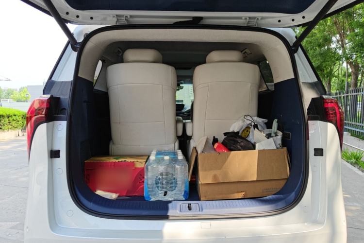Used Buick Century 2023 2.0T Six-Seater Yinshi Edition Trunk