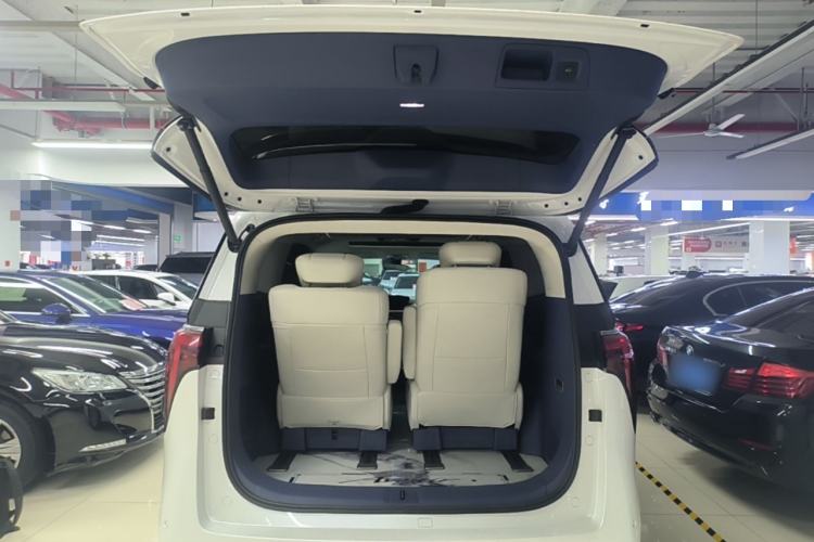 Used Buick Century 2023 2.0T Six-Seater Yinshi Edition Trunk