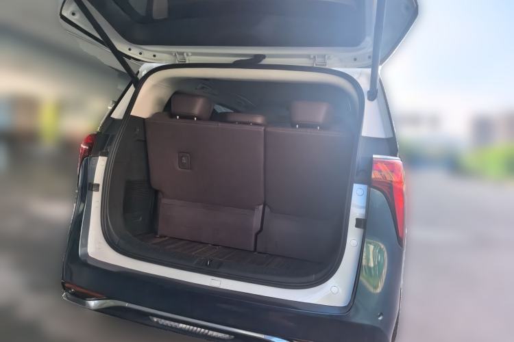 Used Buick Century 2023 2.0T Seven-Seater Yinshi Edition Trunk