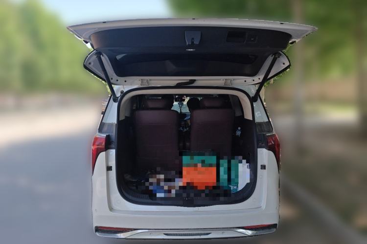 Used Buick Century 2023 2.0T Six-Seater Yinshi Edition Trunk