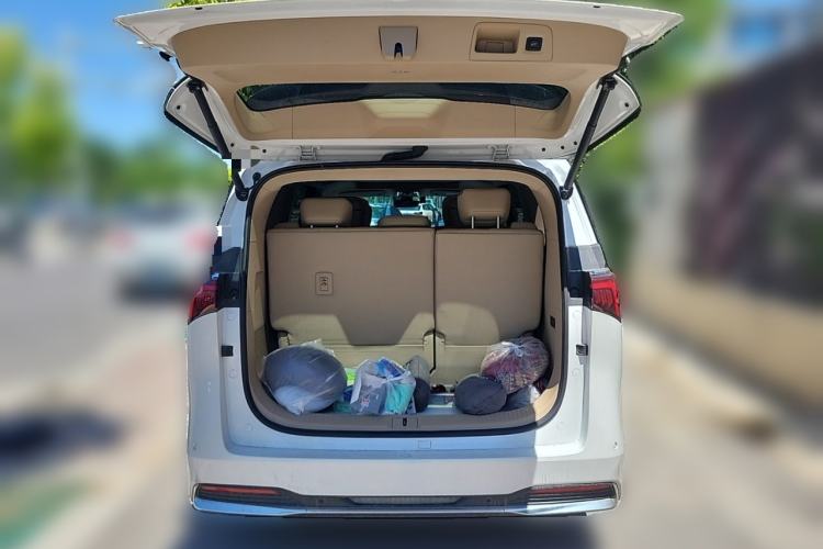 Used Buick Century 2023 2.0T Seven-Seater Deluxe Edition Trunk