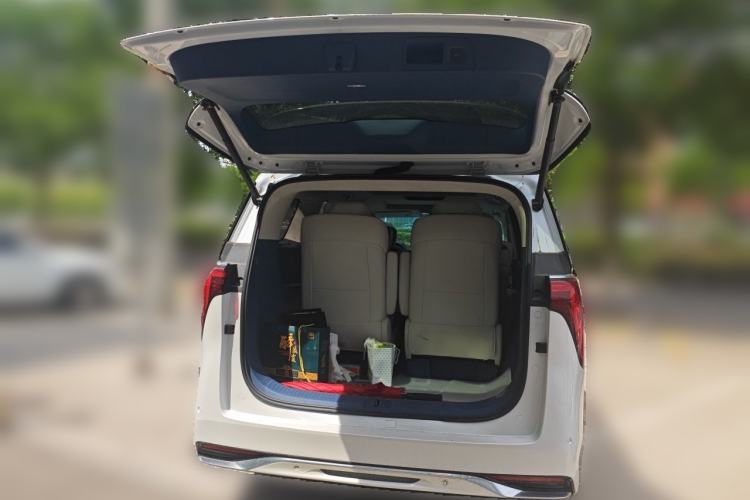 Used Buick Century 2023 2.0T Six-Seater Yinshi Edition Trunk