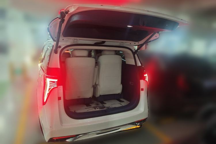 Used Buick Century 2023 2.0T Six-Seater Yinshi Edition Trunk