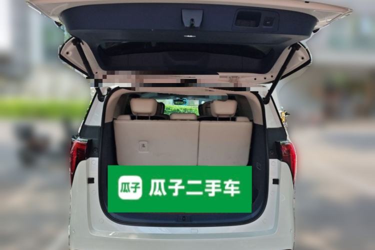 Used Buick Century 2023 2.0T Seven-Seater Yinshi Edition Trunk
