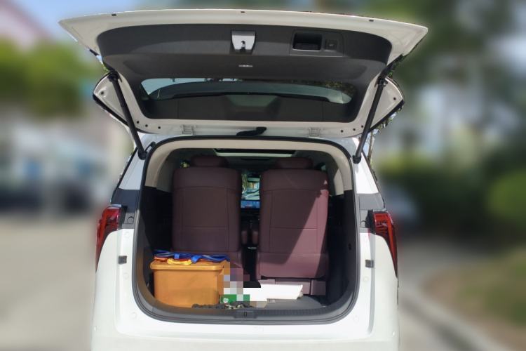 Used Buick Century 2023 2.0T Six-Seater Yinshi Edition Trunk