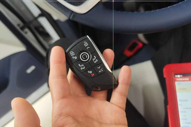 Used Buick Century 2023 2.0T Six-Seater Yinshi Edition Vehicle Key