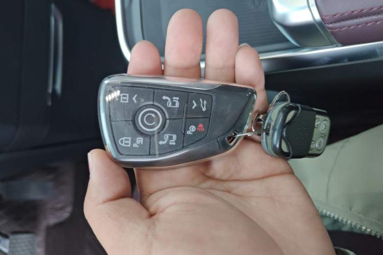 Used Buick Century 2023 2.0T Seven-Seater Yinshi Edition Vehicle Key