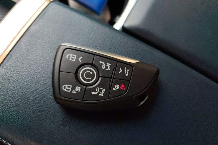 Used Buick Century 2023 2.0T Four-Seat Elegance Edition Vehicle Key