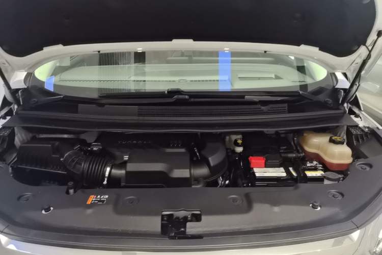 Used Buick Century 2025 2.0T Six-Seater YinShi Edition Engine Bay