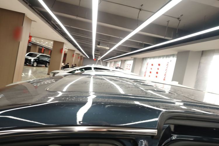 Used Buick Century 2025 2.0T Seven-Seater Yinshi Edition Roof