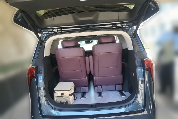 Used Buick Century 2025 2.0T Six-Seater YinShi Edition Trunk