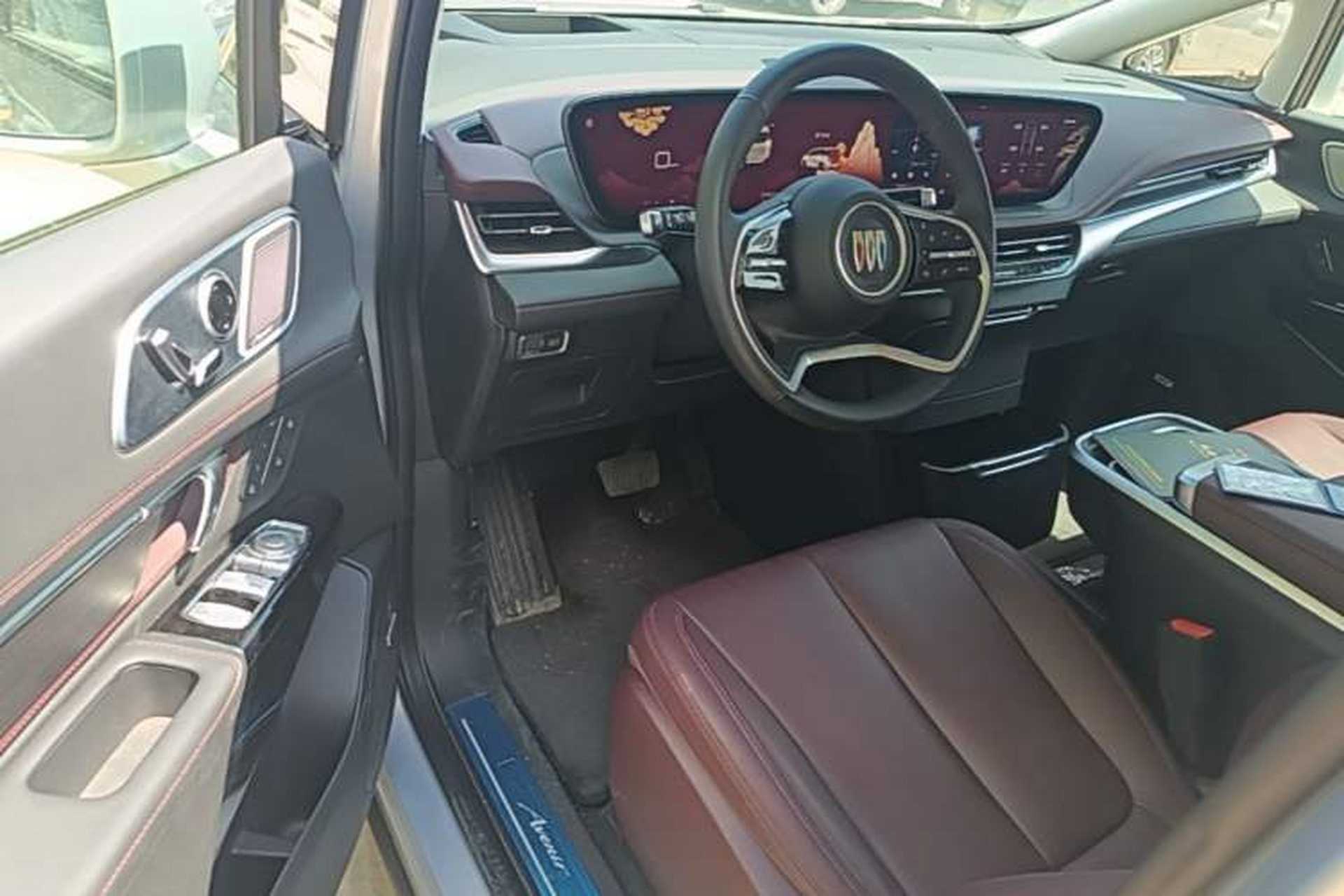 Used Buick Century 2025 2.0T Six-Seater YinShi Edition Driver Seat
