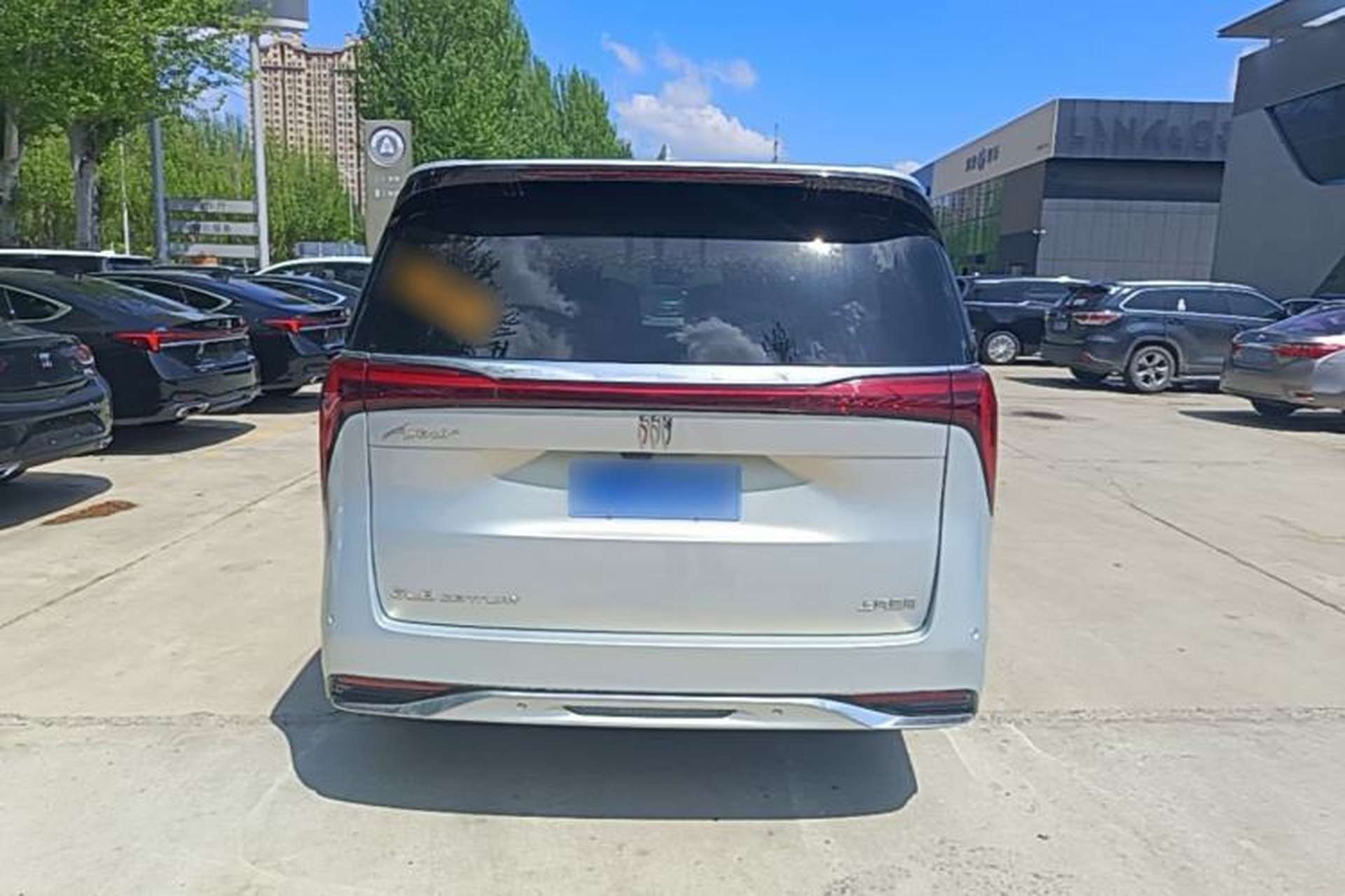 Used Buick Century 2025 2.0T Six-Seater YinShi Edition Rear
