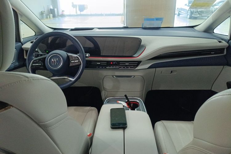 Used Buick Century 2025 2.0T Seven-Seater Yinshi Edition Center Console