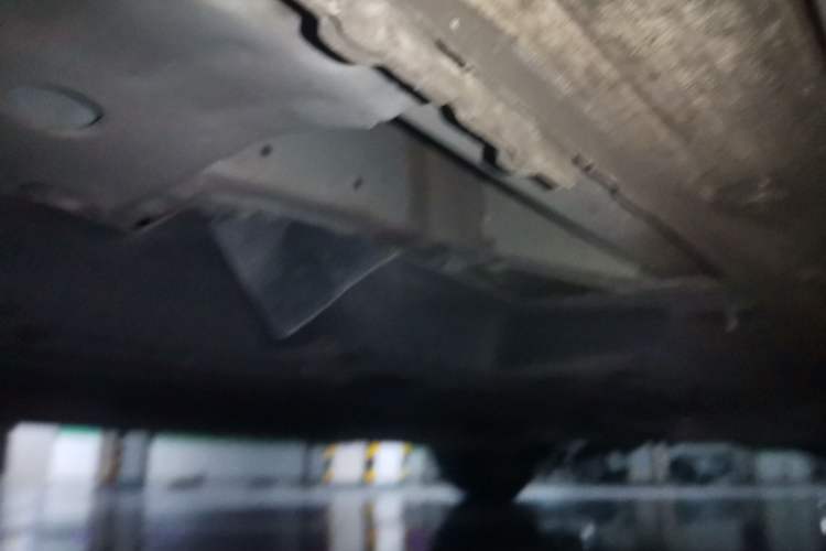 Used Buick Century 2025 2.0T Seven-Seater Yinshi Edition Chassis Front Left
