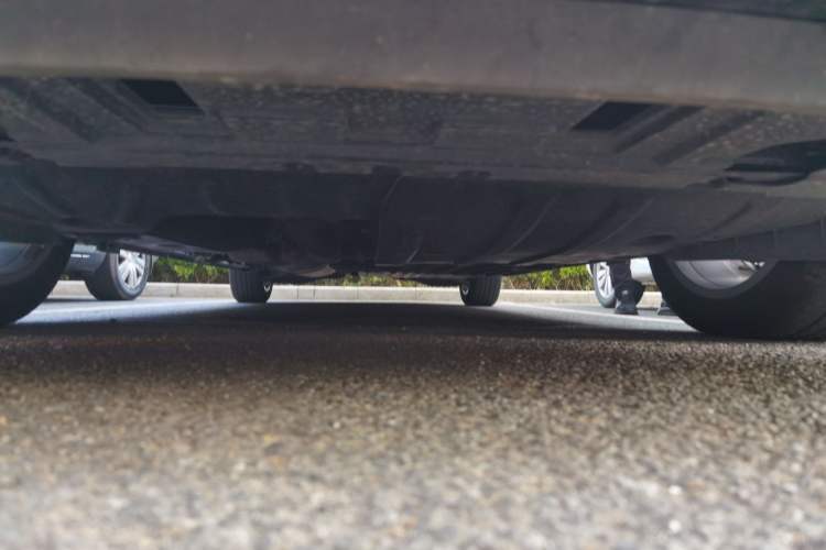Used Buick Century 2025 2.0T Seven-Seater Yinshi Edition Chassis Front