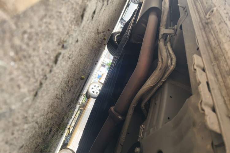 Used Buick Century 2025 2.0T Seven-Seater Yinshi Edition Chassis Front Right
