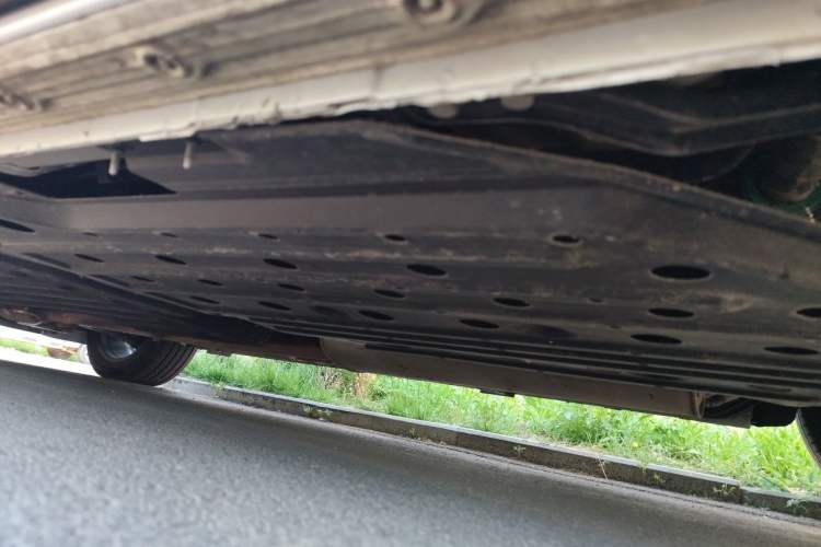Used Buick Century 2025 2.0T Seven-Seater Yinshi Edition Chassis Rear Left