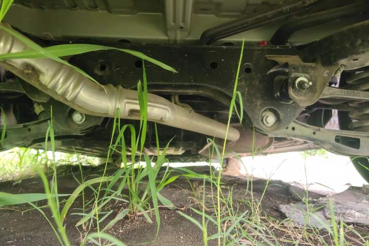 Used Buick Century 2025 2.0T Seven-Seater Yinshi Edition Chassis Rear