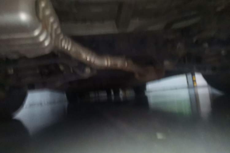 Used Buick Century 2025 2.0T Seven-Seater Yinshi Edition Chassis Rear