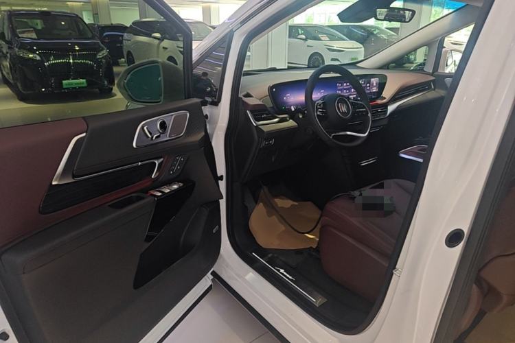 Used Buick Century 2025 2.0T Six-Seater YinShi Edition Driver Seat