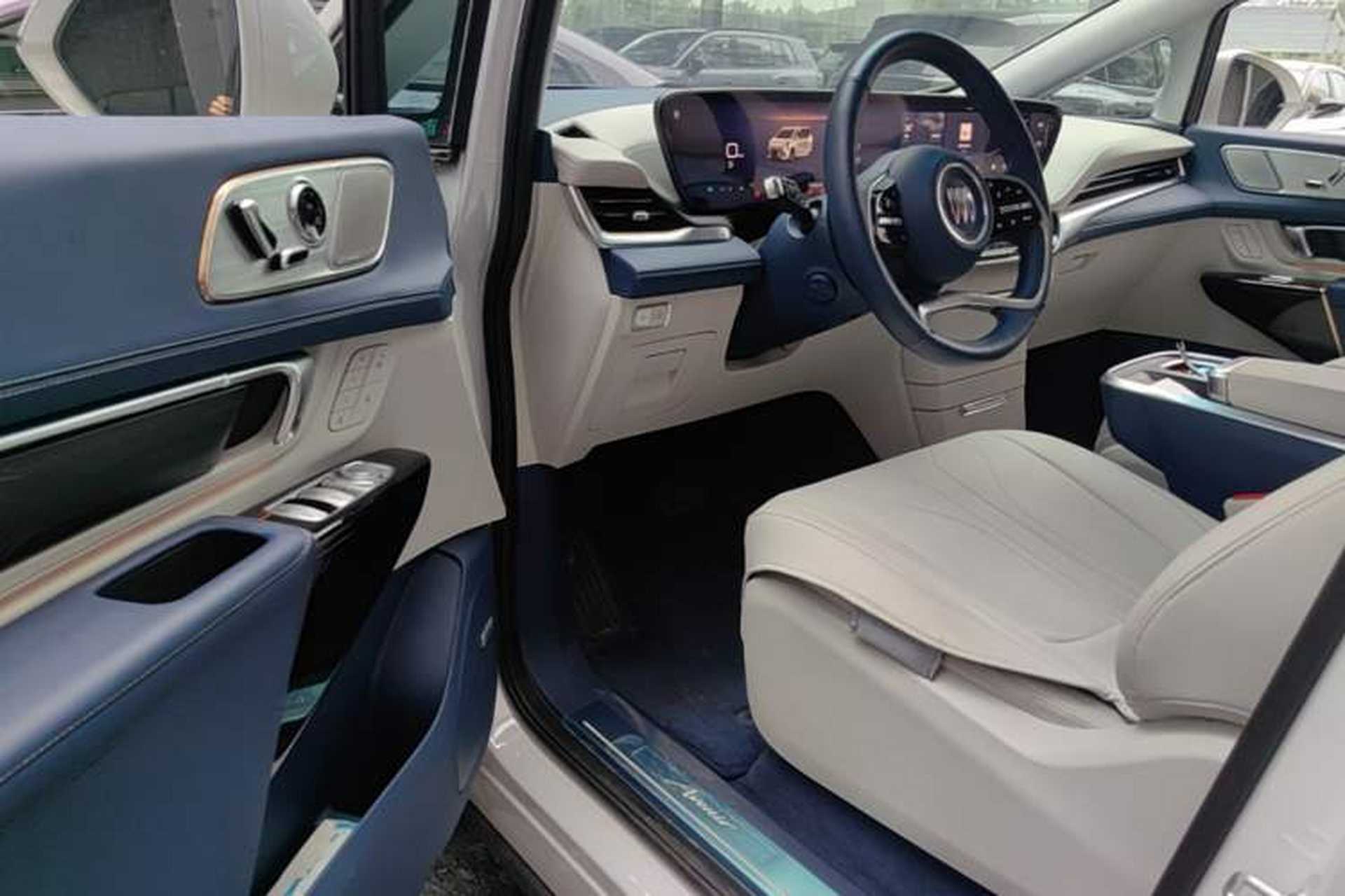 Used Buick Century 2025 2.0T Seven-Seater Yinshi Edition Driver Seat