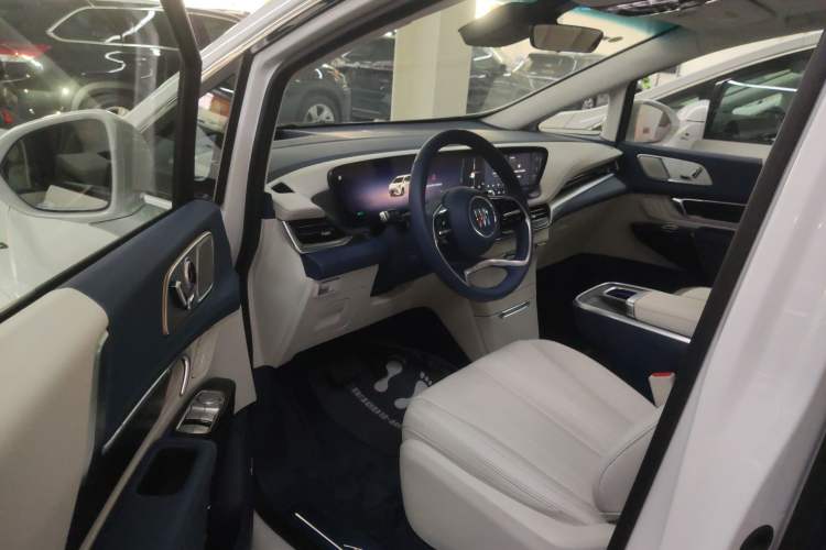 Used Buick Century 2025 2.0T Six-Seater YinShi Edition Driver Seat