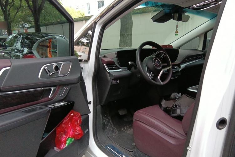 Used Buick Century 2025 2.0T Six-Seater YinShi Edition Driver Seat