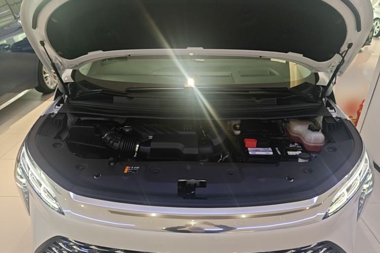 Used Buick Century 2025 2.0T Six-Seater YinShi Edition Engine Bay