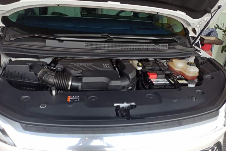 Used Buick Century 2025 2.0T Six-Seater YinShi Edition Engine Bay