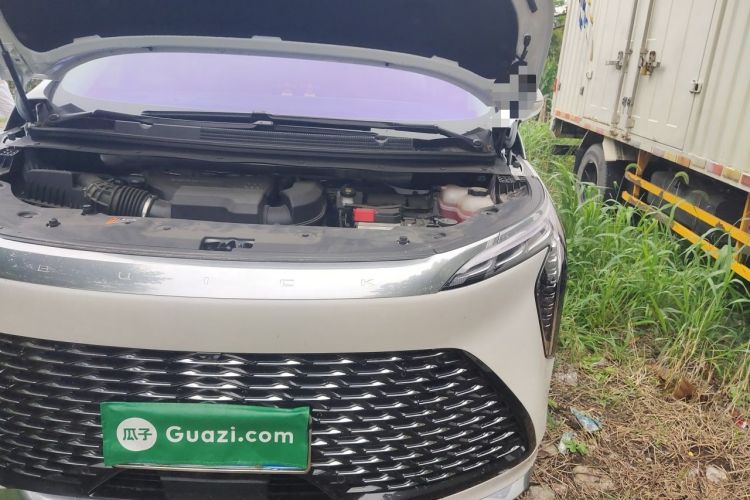 Used Buick Century 2025 2.0T Seven-Seater Yinshi Edition Engine Bay Left