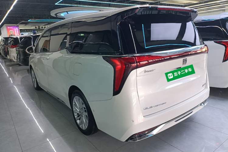 Used Buick Century 2025 2.0T Seven-Seater Yinshi Edition Exterior 2