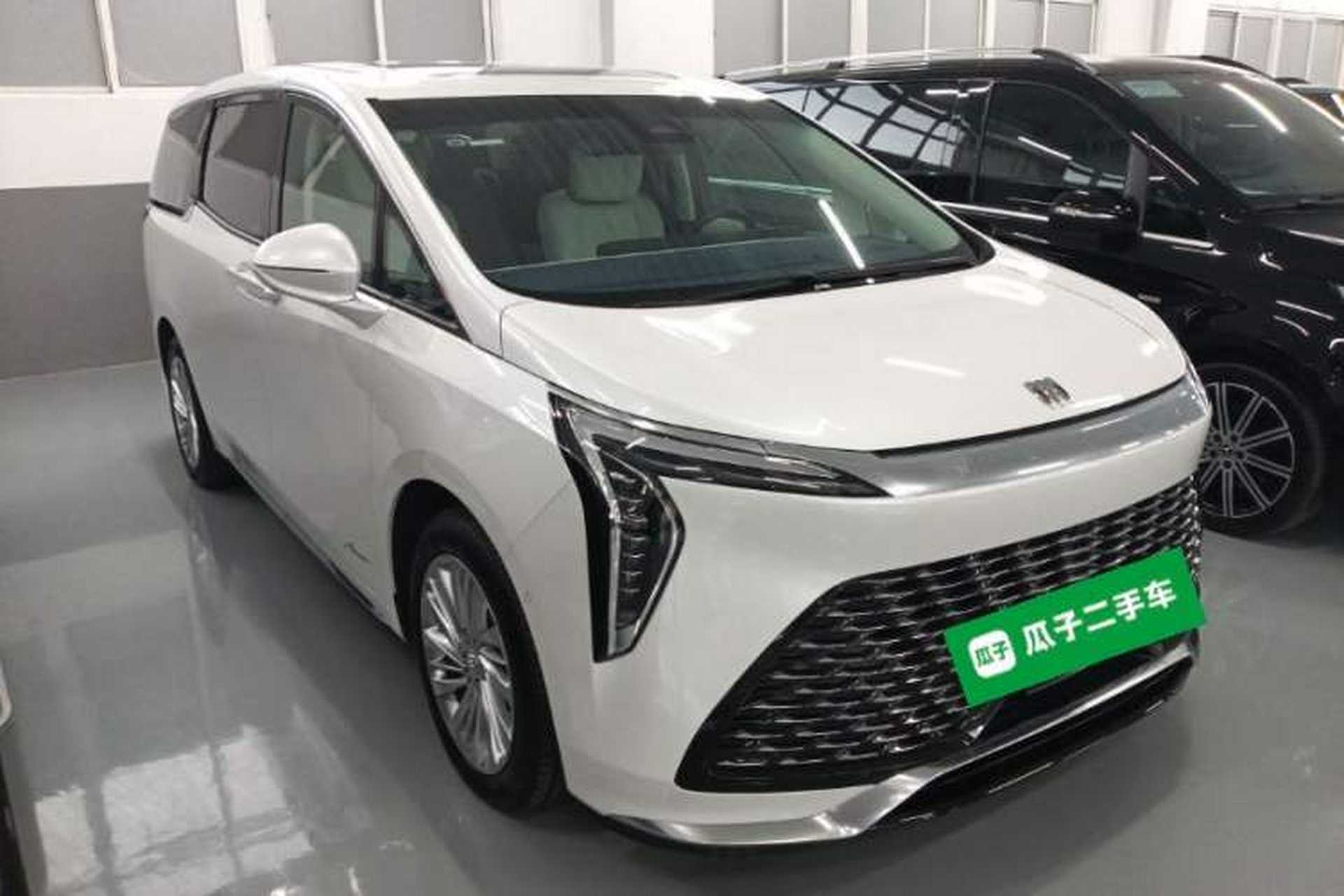 Used Buick Century 2025 2.0T Seven-Seater Yinshi Edition Exterior 2