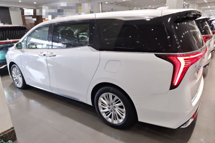 Used Buick Century 2025 2.0T Seven-Seater Yinshi Edition Exterior 3