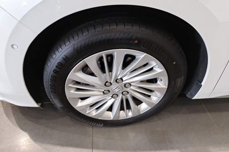 Used Buick Century 2025 2.0T Seven-Seater Yinshi Edition Exterior 7