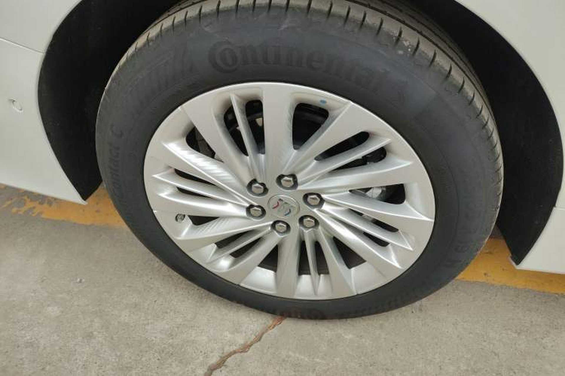 Used Buick Century 2025 2.0T Seven-Seater Yinshi Edition Exterior 8