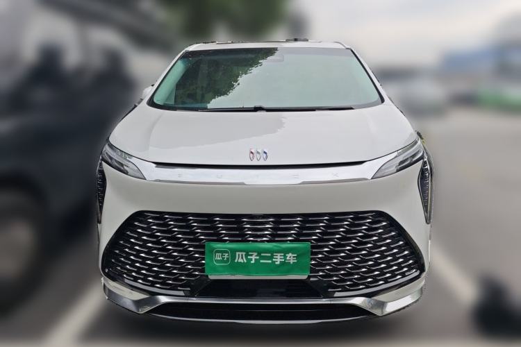 Used Buick Century 2025 2.0T Seven-Seater Yinshi Edition Front
