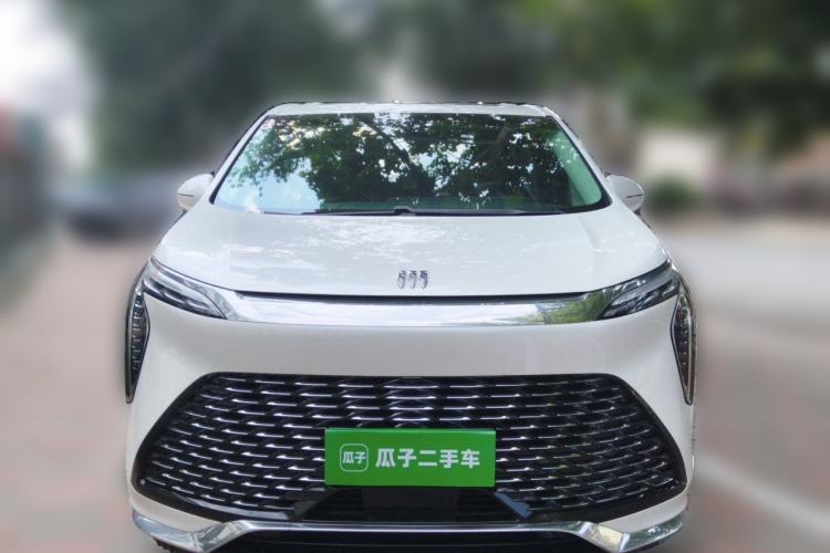 Used Buick Century 2025 2.0T Six-Seater YinShi Edition Front