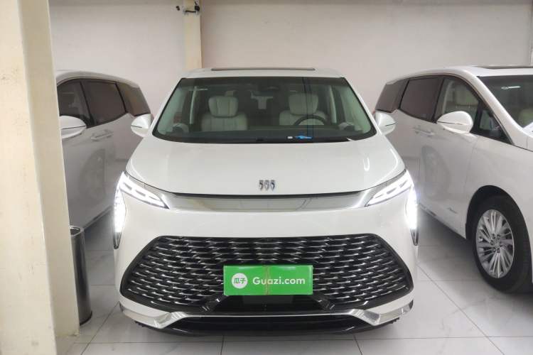 Used Buick Century 2025 2.0T Six-Seater YinShi Edition Front