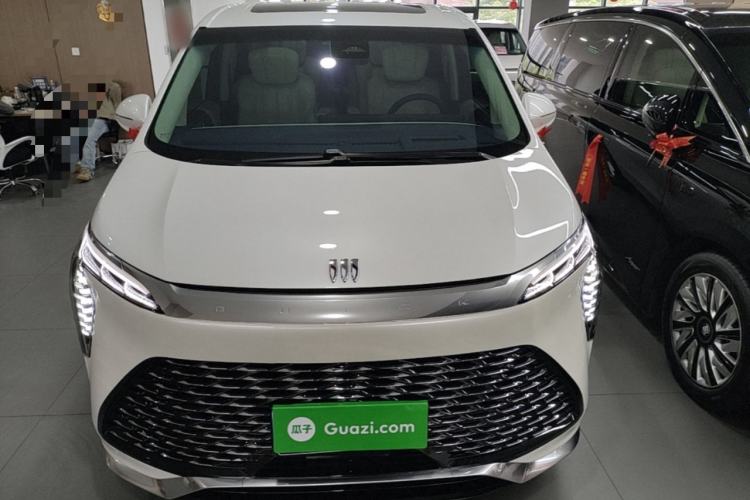 Used Buick Century 2025 2.0T Six-Seater YinShi Edition Front